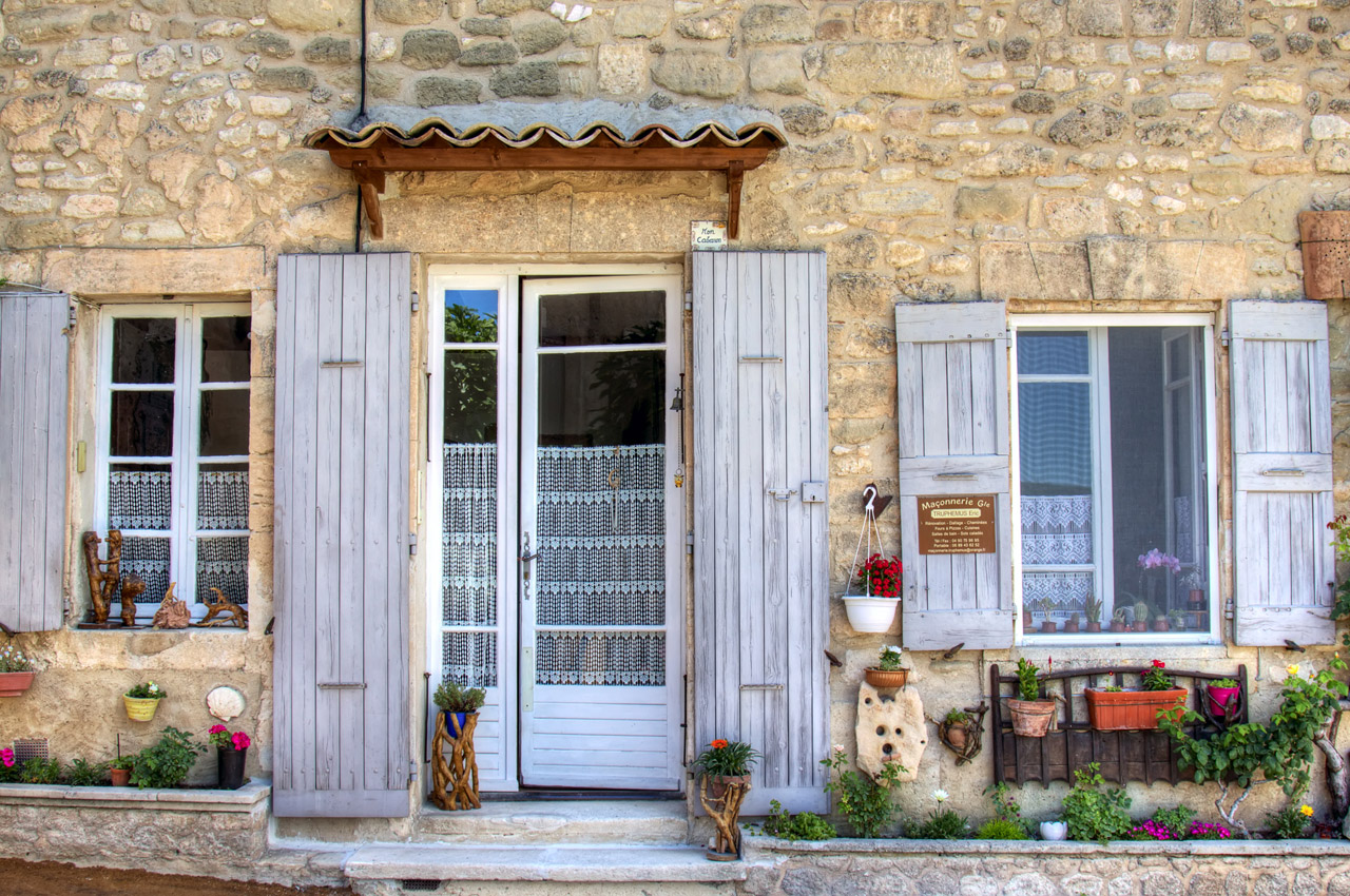 Ansouis façade